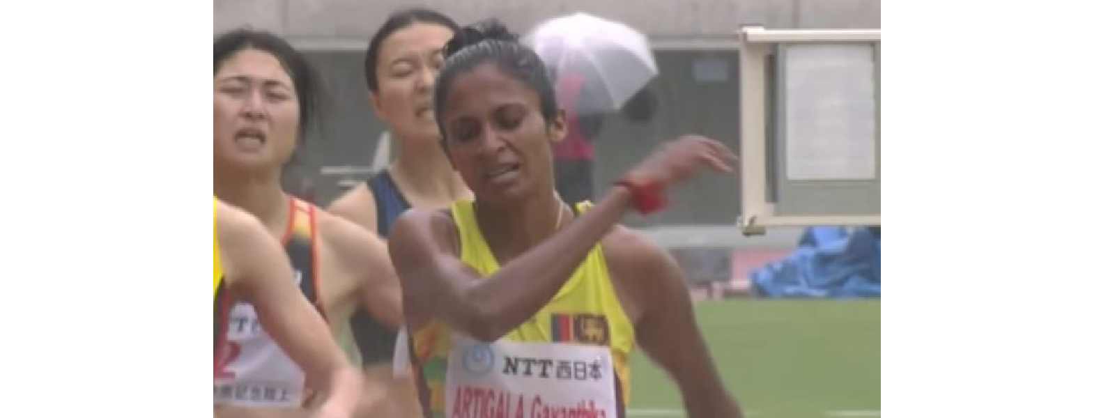ගයන්තිකා අබේරත්න 800mන් ලක්මව බබළවයි..